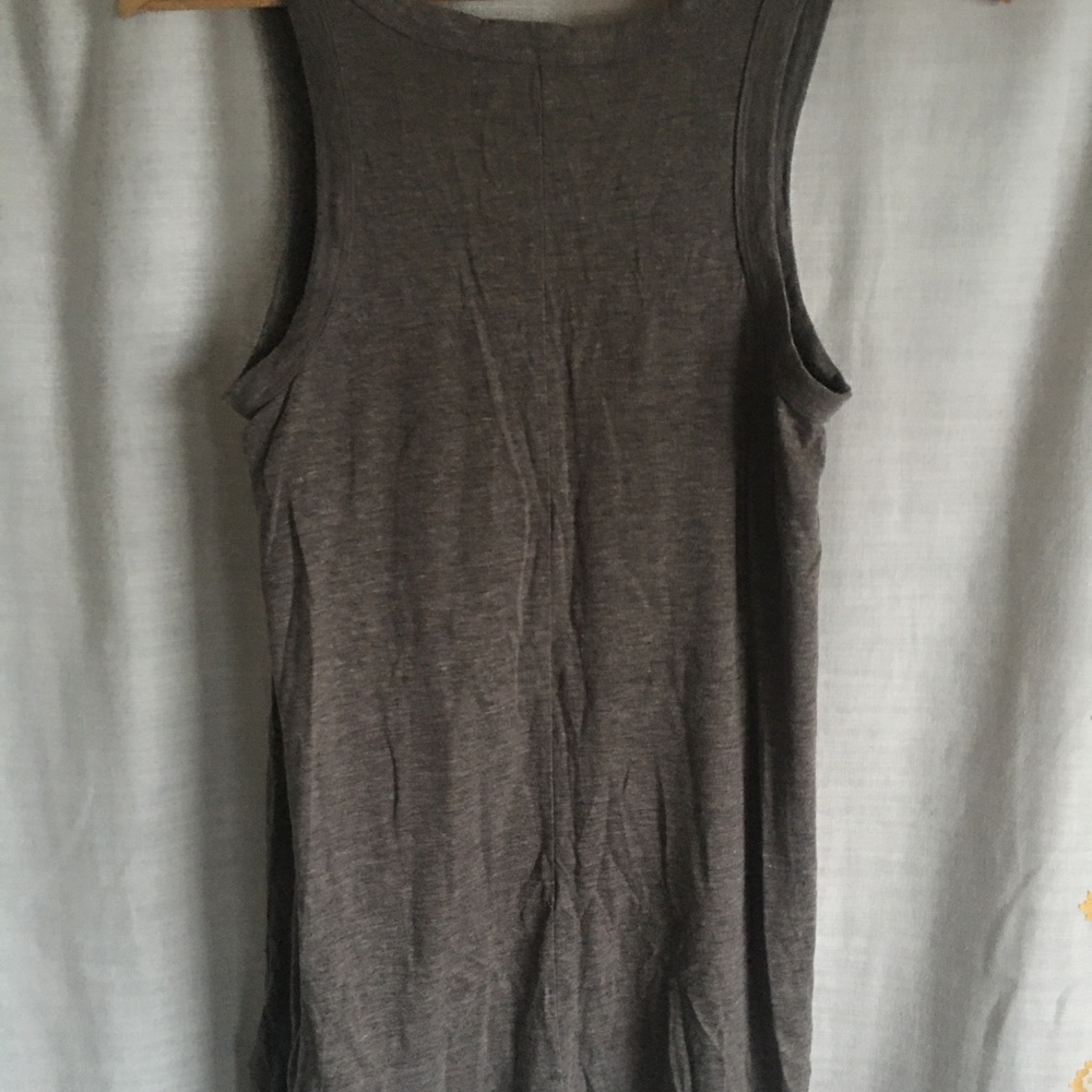 Tank top - Picture 2 of 3